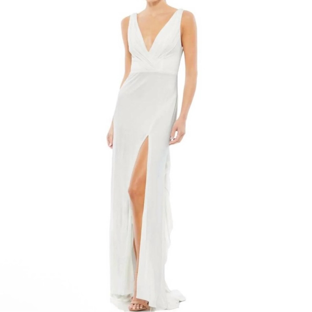 Mac Duggal 12336 White Sleeveless V-Neck Jersey Gown Size 10